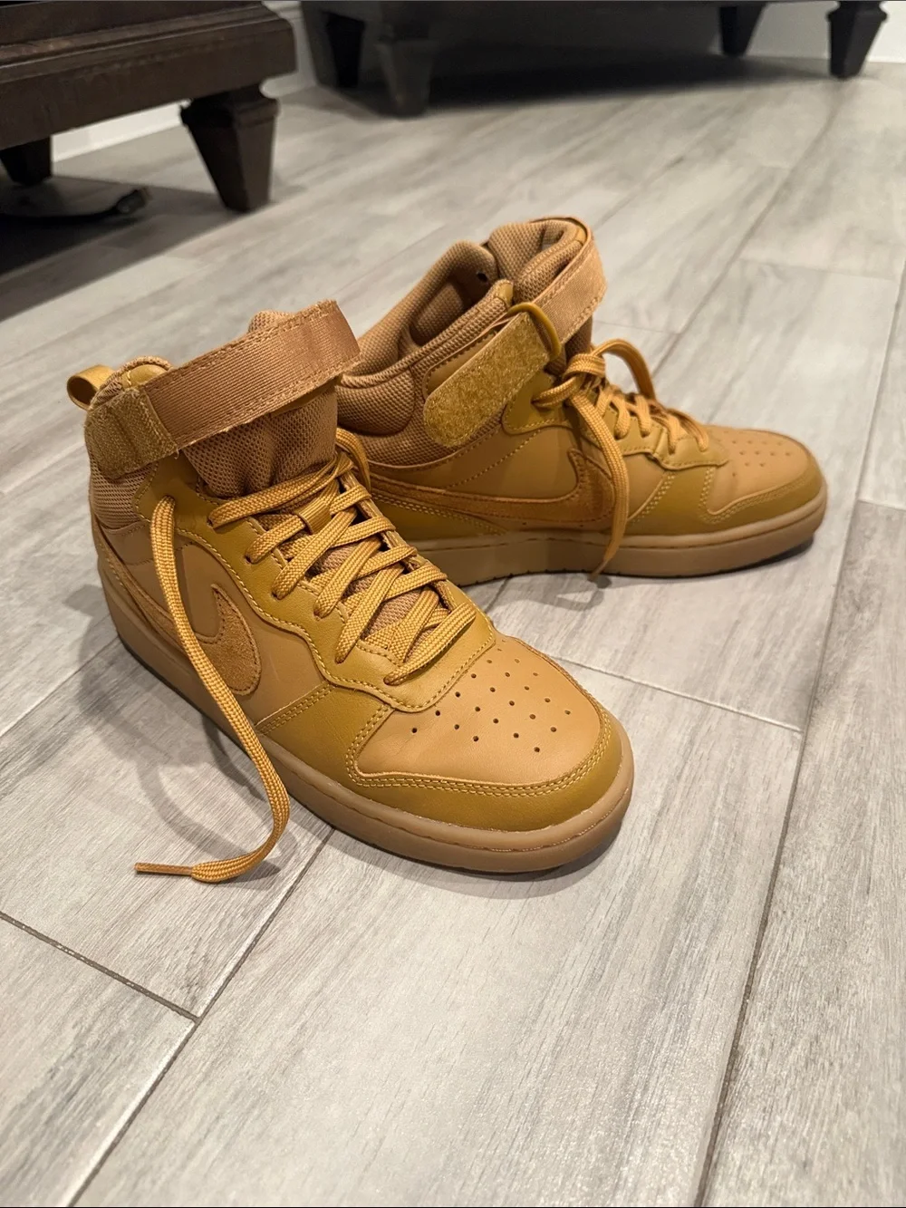 Nike Kids' High-Top Sneakers in Wheat/Tan